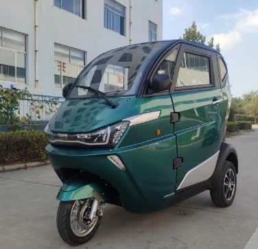 New Model 3 Wheel Electric Tricycle Taxi Moto Bajaj Tuk Rickshaw For Sale